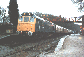 25265 at Shackerstone after a long boring round trip.